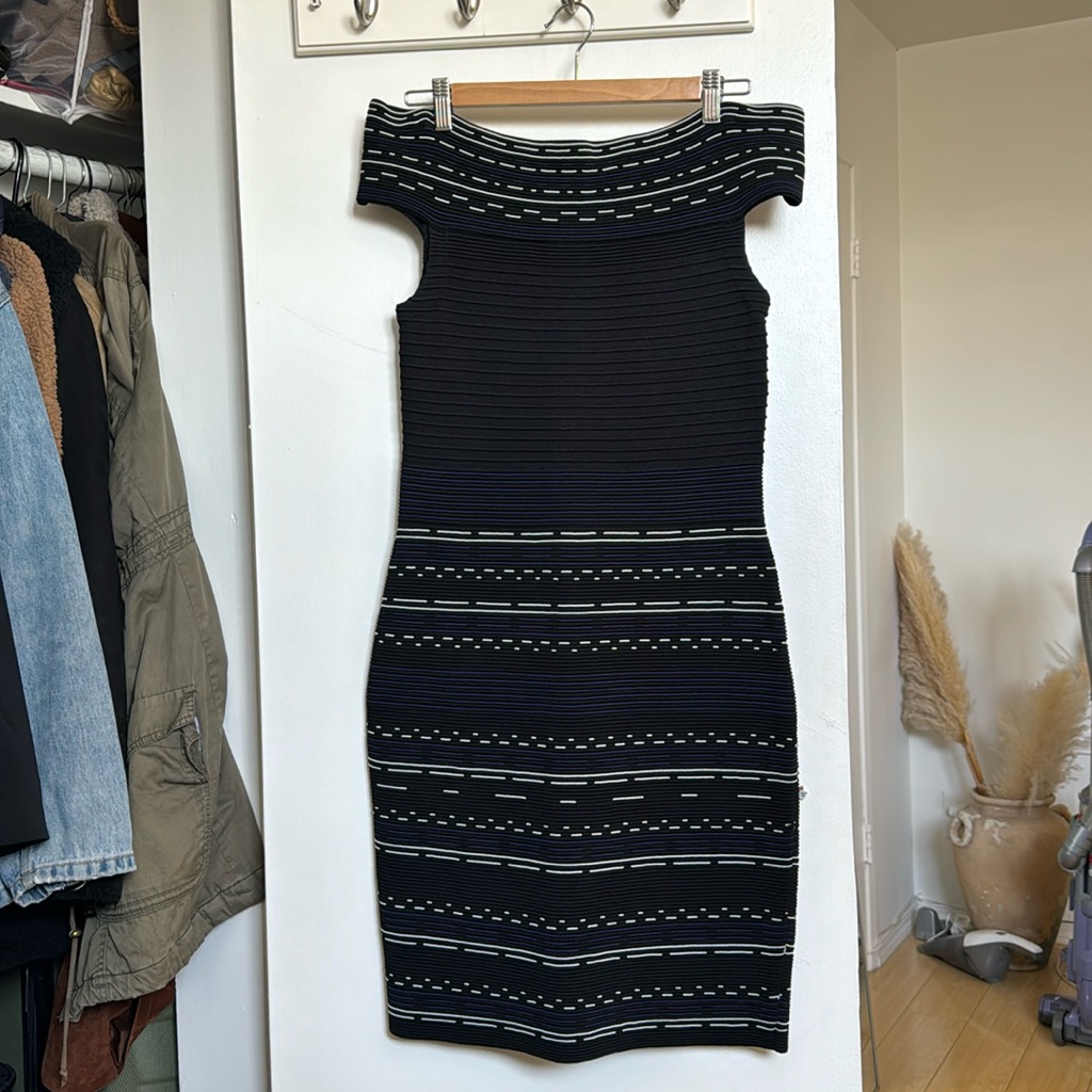 Nwt Ted Baker Cocktail Dress Off The Shoulder Body Con Black And Navy